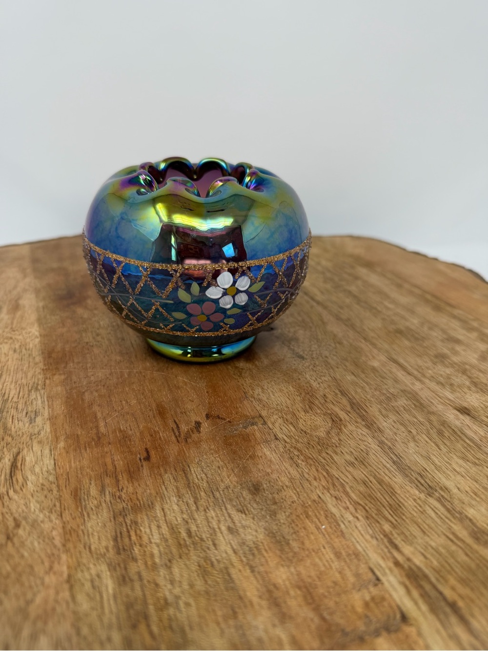 Fenton Art Glass Carnival Glass Rose Bowl Plum Amethyst Iridescent Hand Painted - Picture 3 of 8